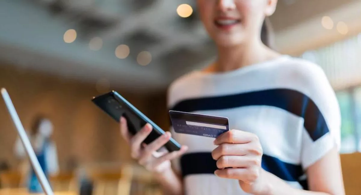 The Impact of Digital Payments on E-commerce in Pakistan