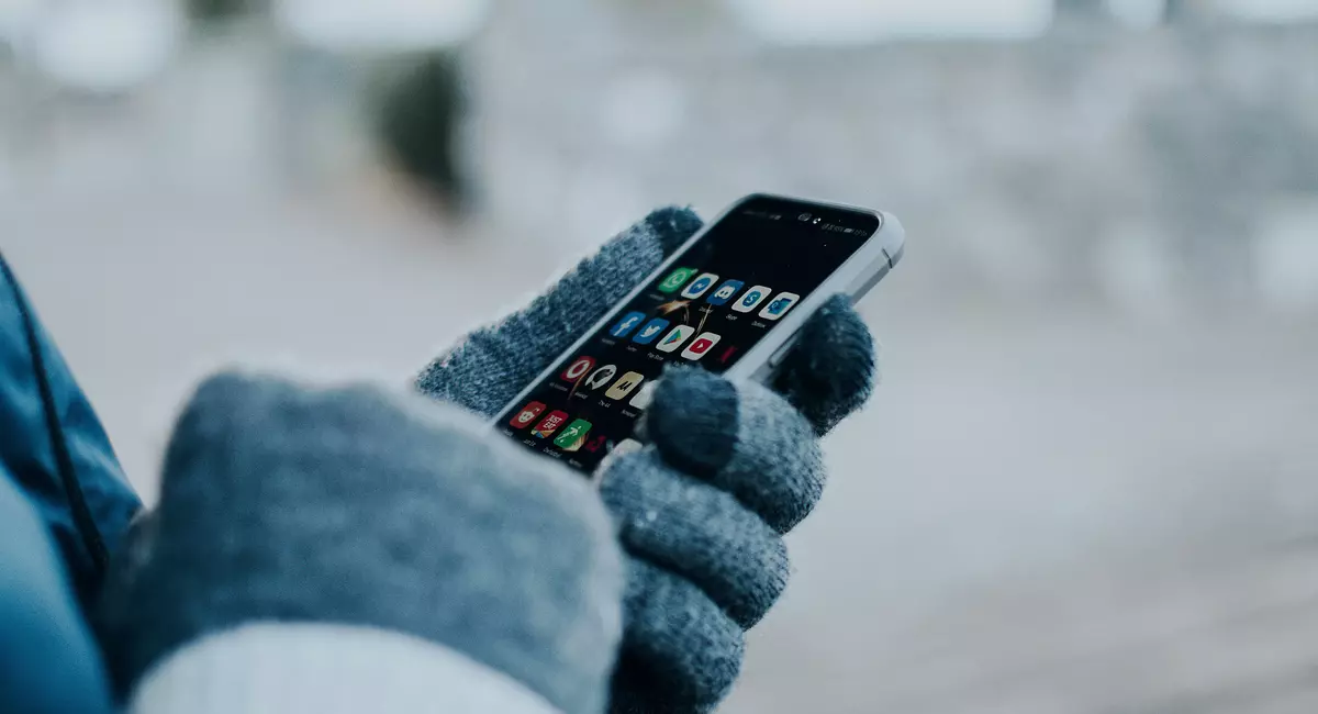 Elon Musk can filter offensive tweets for advertisers. Why not for users?